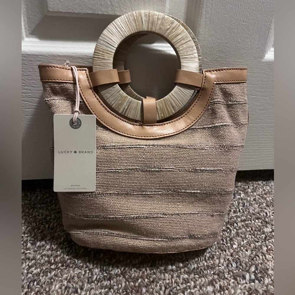 NWT  Lucky brand mini purse